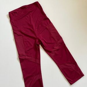 a:glow active full panel, brick red maternity capris.  Size small